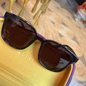 GUCCI aviator Black w Gold GG 😎 SUNGLASSES SUNNIES